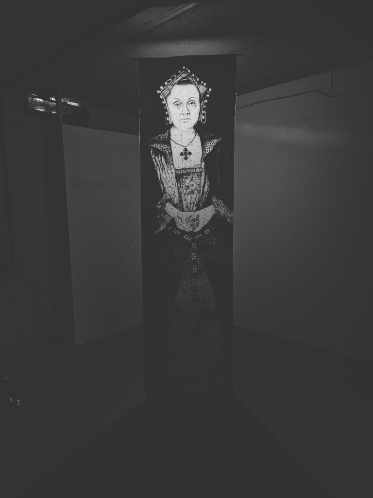 Behind The Queens 026.jpg