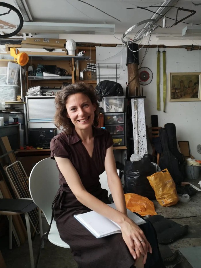 Natalie Knowles in the studio 2023